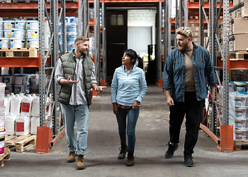 Real-World Success with SAP EWM: Stories from Retail, Manufacturing, and More 