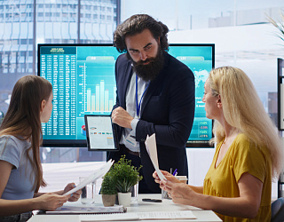 SAP Sales Cloud V2 vs Salesforce Sales Cloud: 2026 Comparison