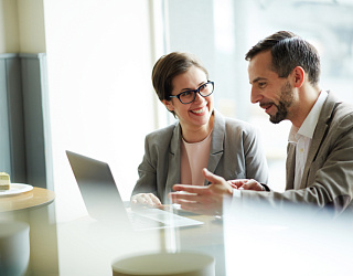 Inside SAP Sales Cloud V2: Key Features, AI Tools & Real Benefits 